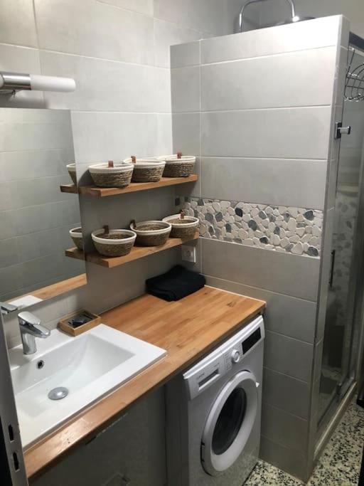 לה לבאנדו Appartement Vue Mer Au Lavandou מראה חיצוני תמונה